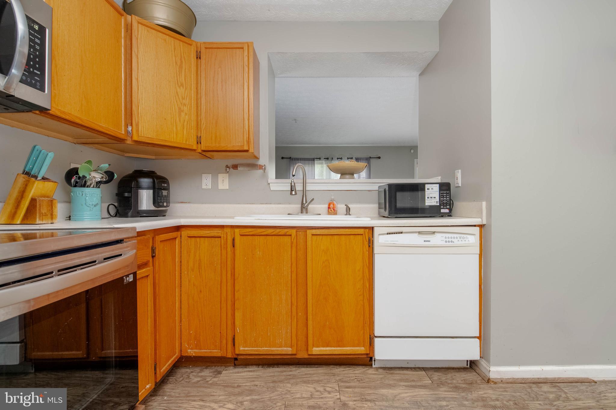 2021 Hackberry Road Baltimore, MD 21221 - Photo 9 of 33 Kitchen