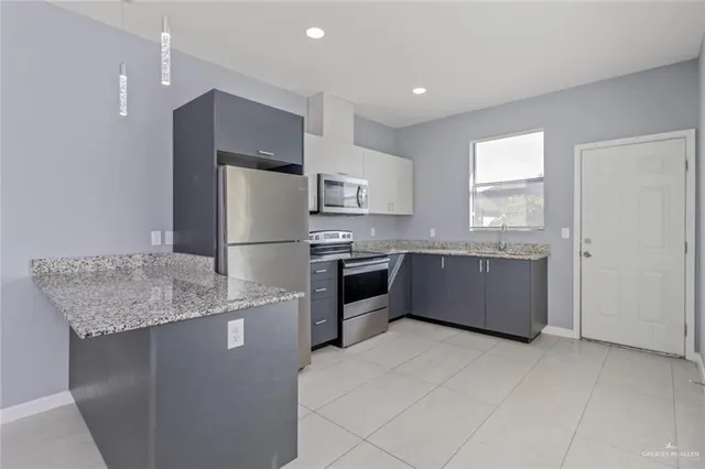 $1,050 | 1200 West Harrison Avenue, Unit 2, Alton, TX 78573