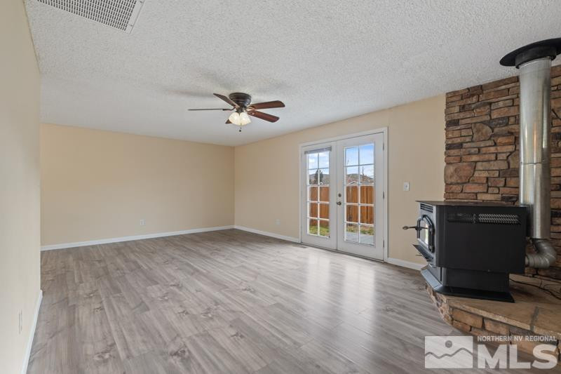 68 Zircon Drive Reno, NV 89521 - Photo 4 of 21 Photo 3