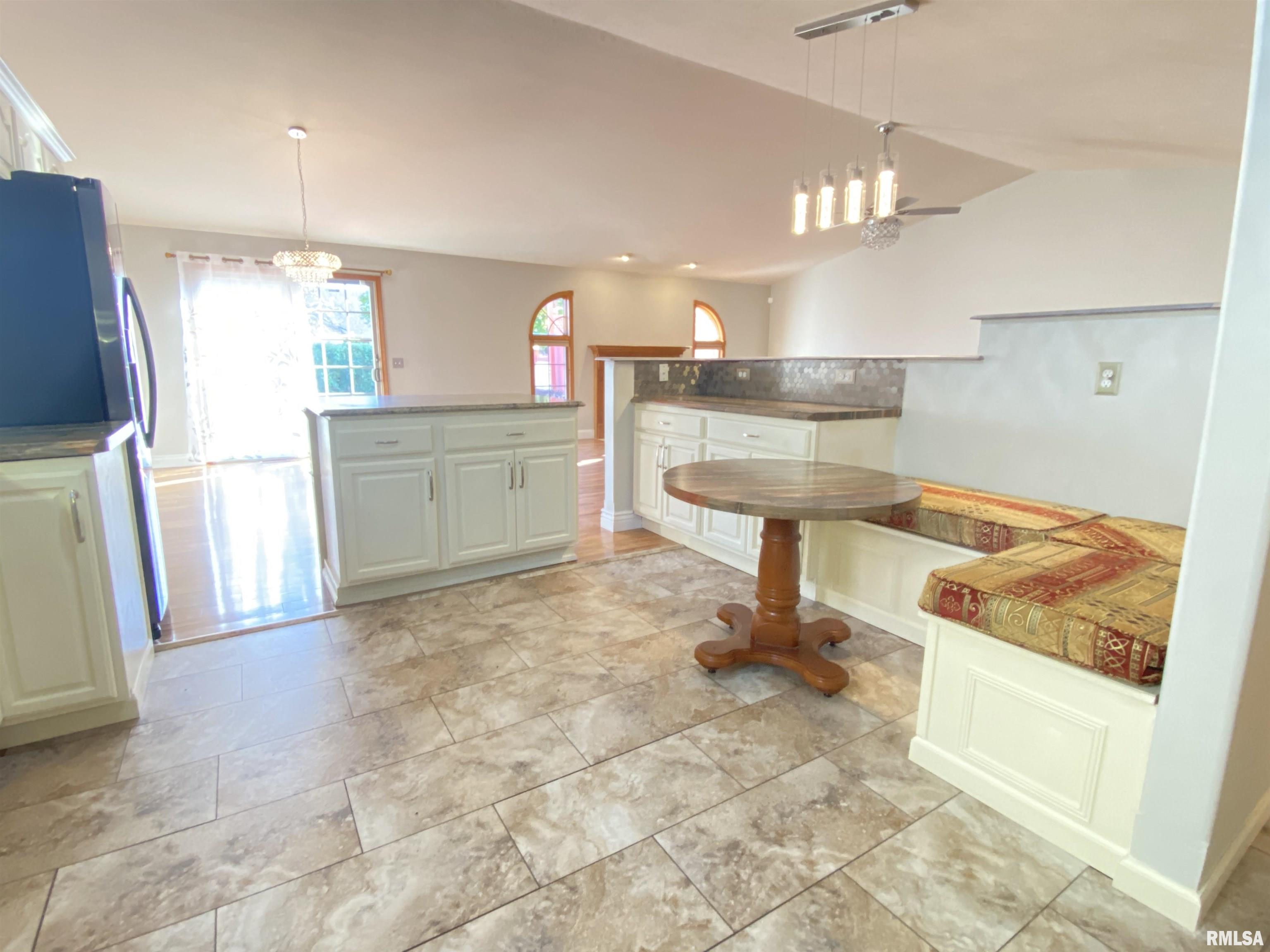 1506 Sequoia Drive Chatham, IL 62629 - Photo 13 of 40