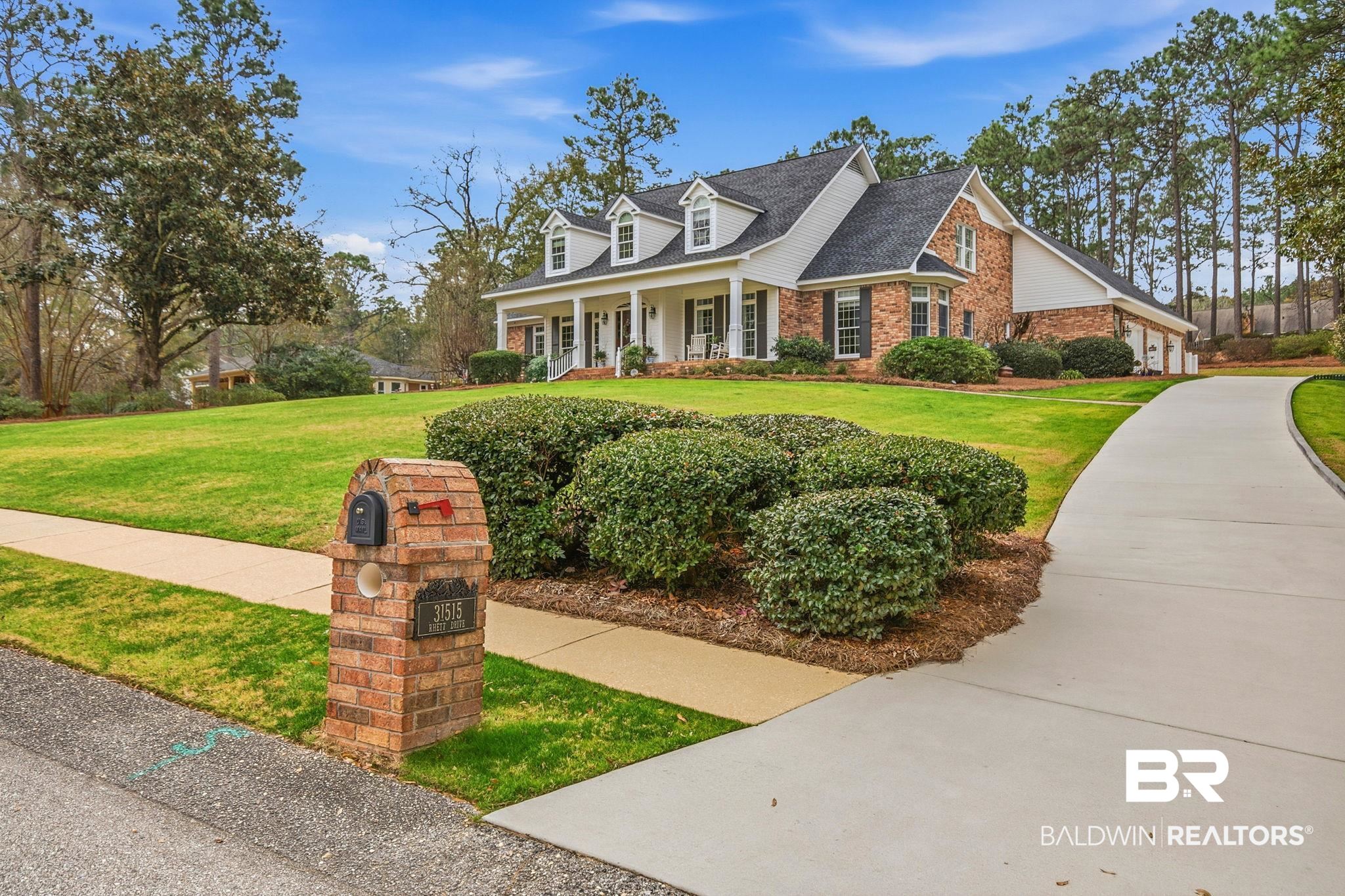 31515 Rhett Drive Spanish Fort, AL 36527 - Photo 2 of 100 Driveway entry