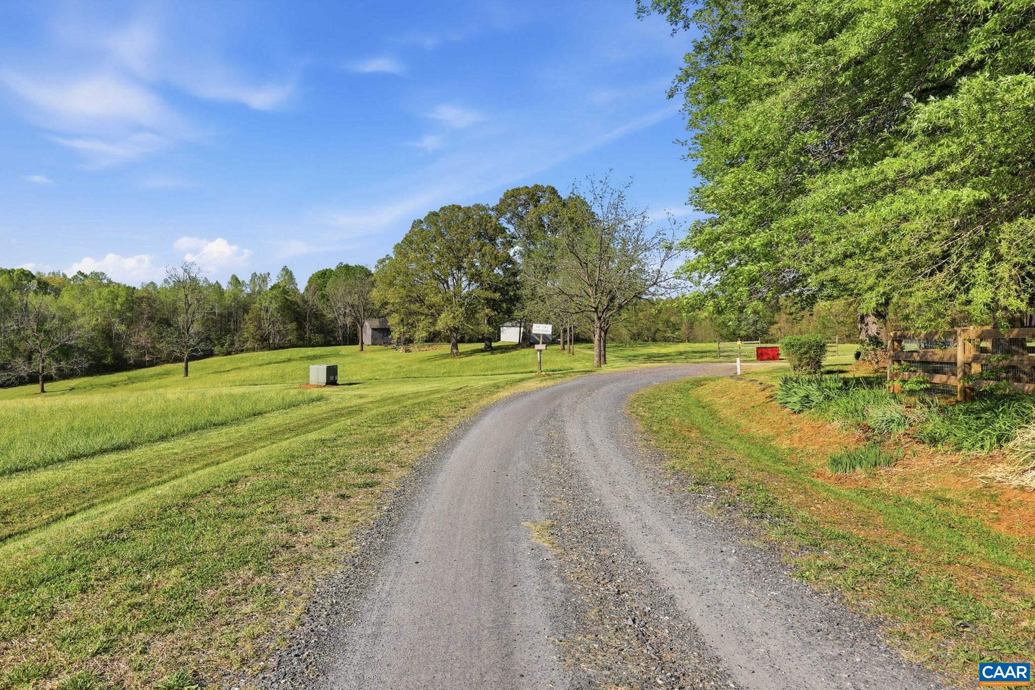 334 Pump Road New Canton, VA 23123 - Photo 6 of 73