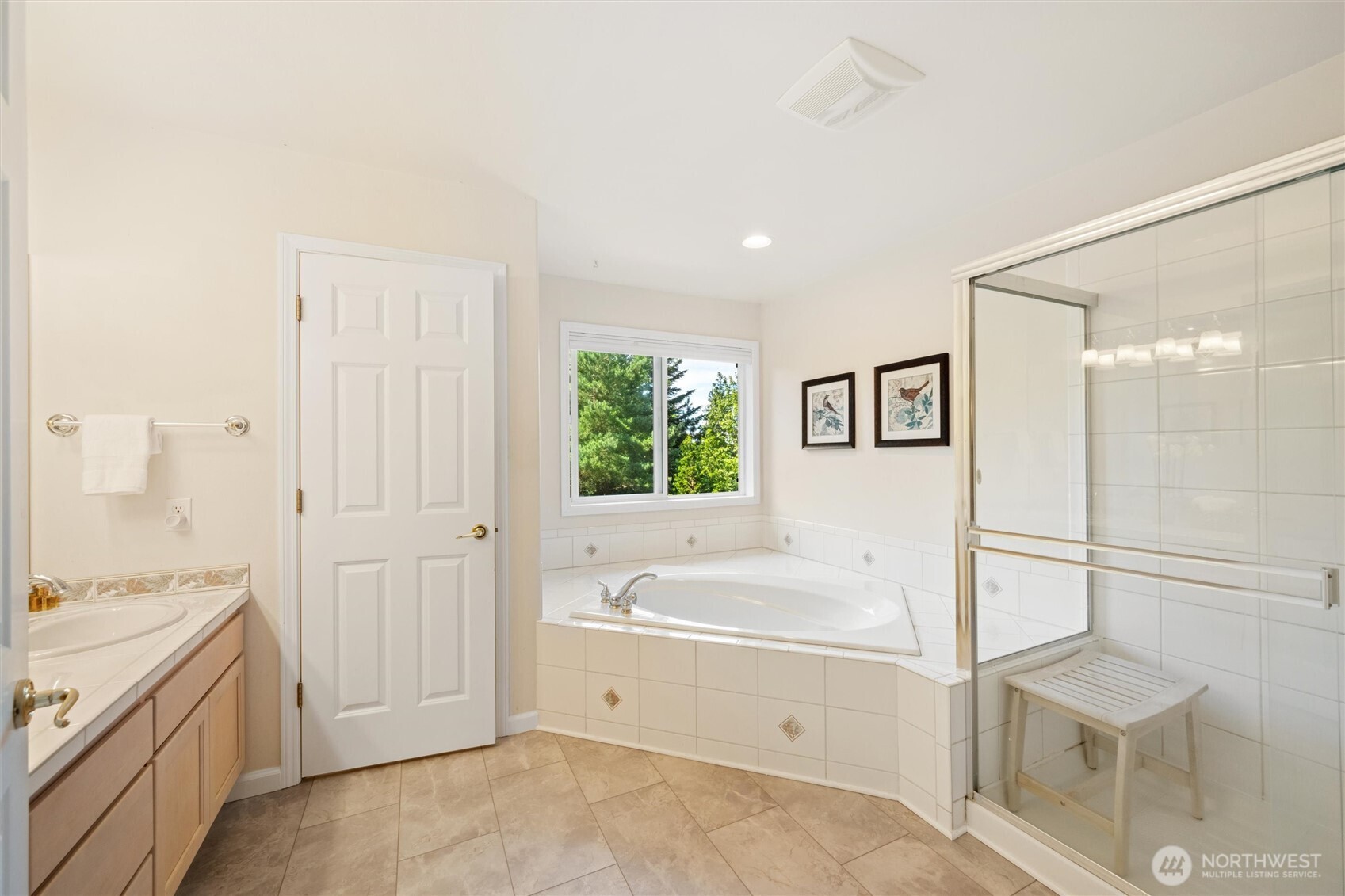 1402 Langara Circle Bellingham, WA 98229 - Photo 24 of 38