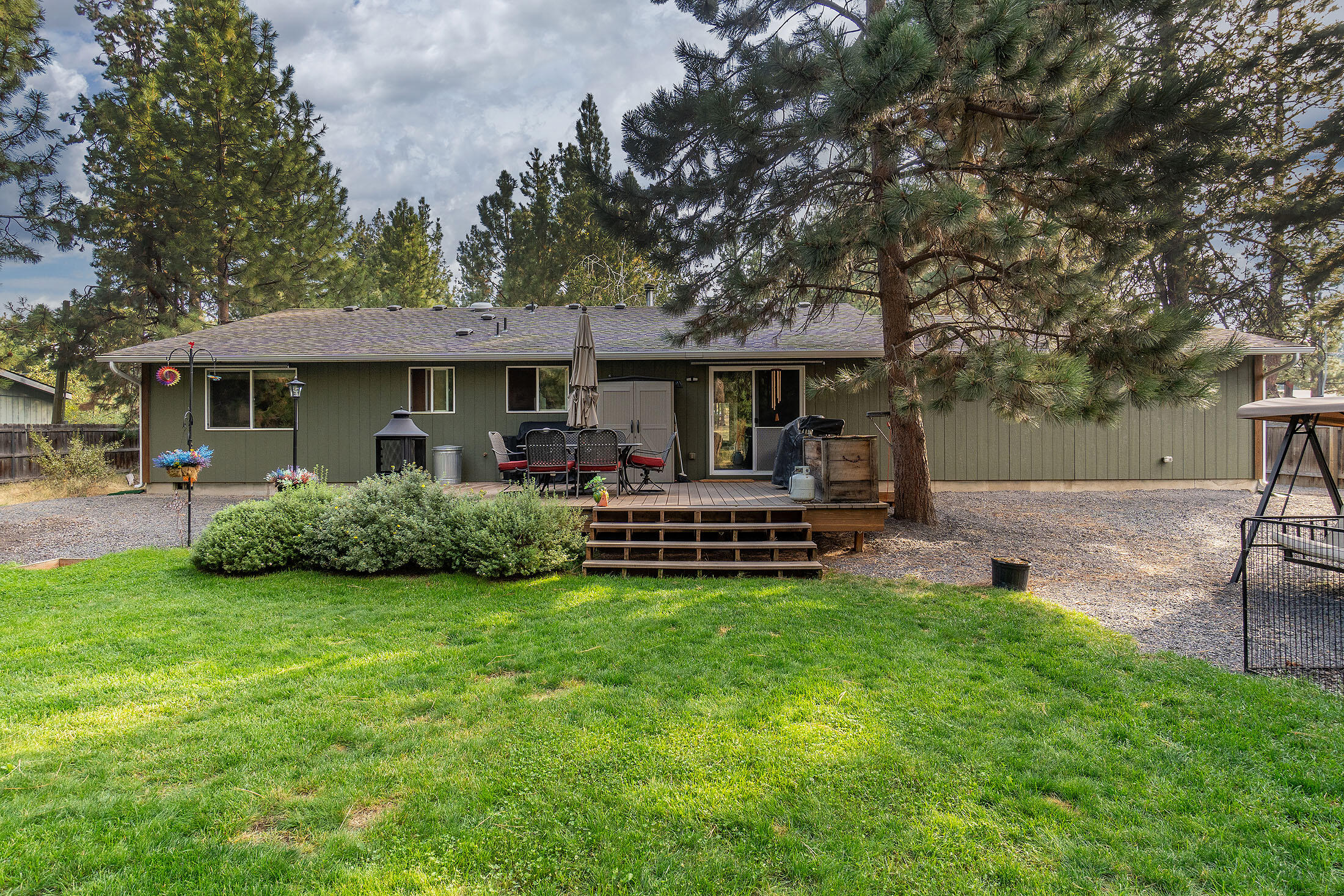 19033 Pumice Butte Road Bend, OR 97702 - Photo 25 of 50 19033 Pumice Butte Rd_0030 copy