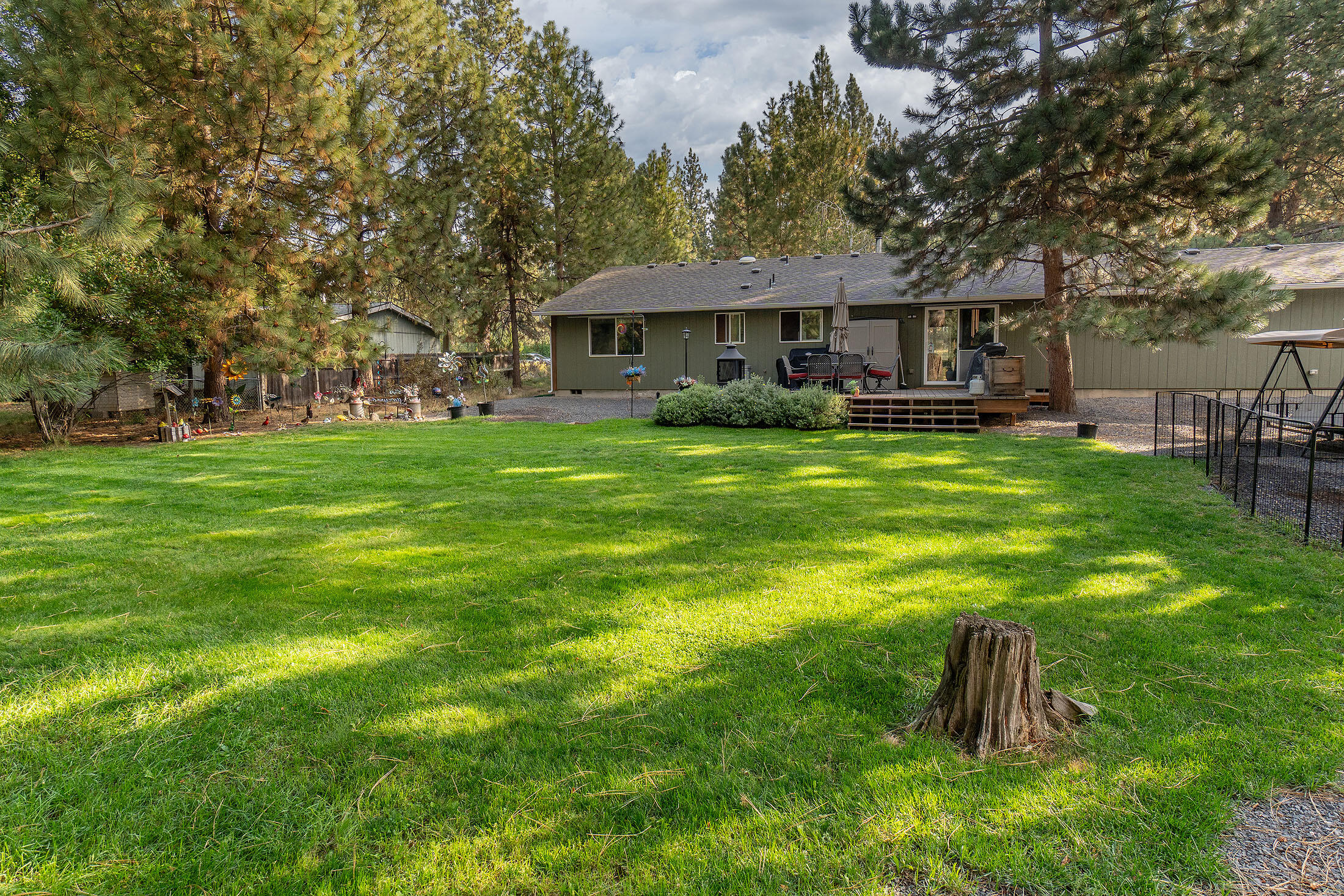 19033 Pumice Butte Road Bend, OR 97702 - Photo 26 of 50 19033 Pumice Butte Rd_0018 copy