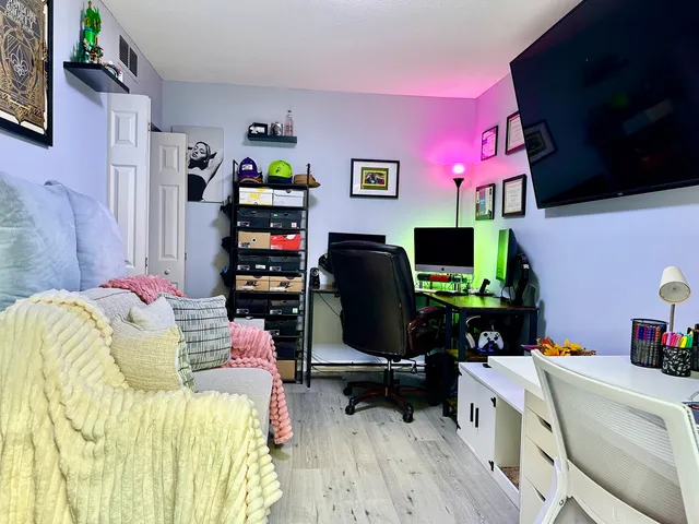 $209,900 | 30 Orange Road, Unit 30, Middletown, CT 06457