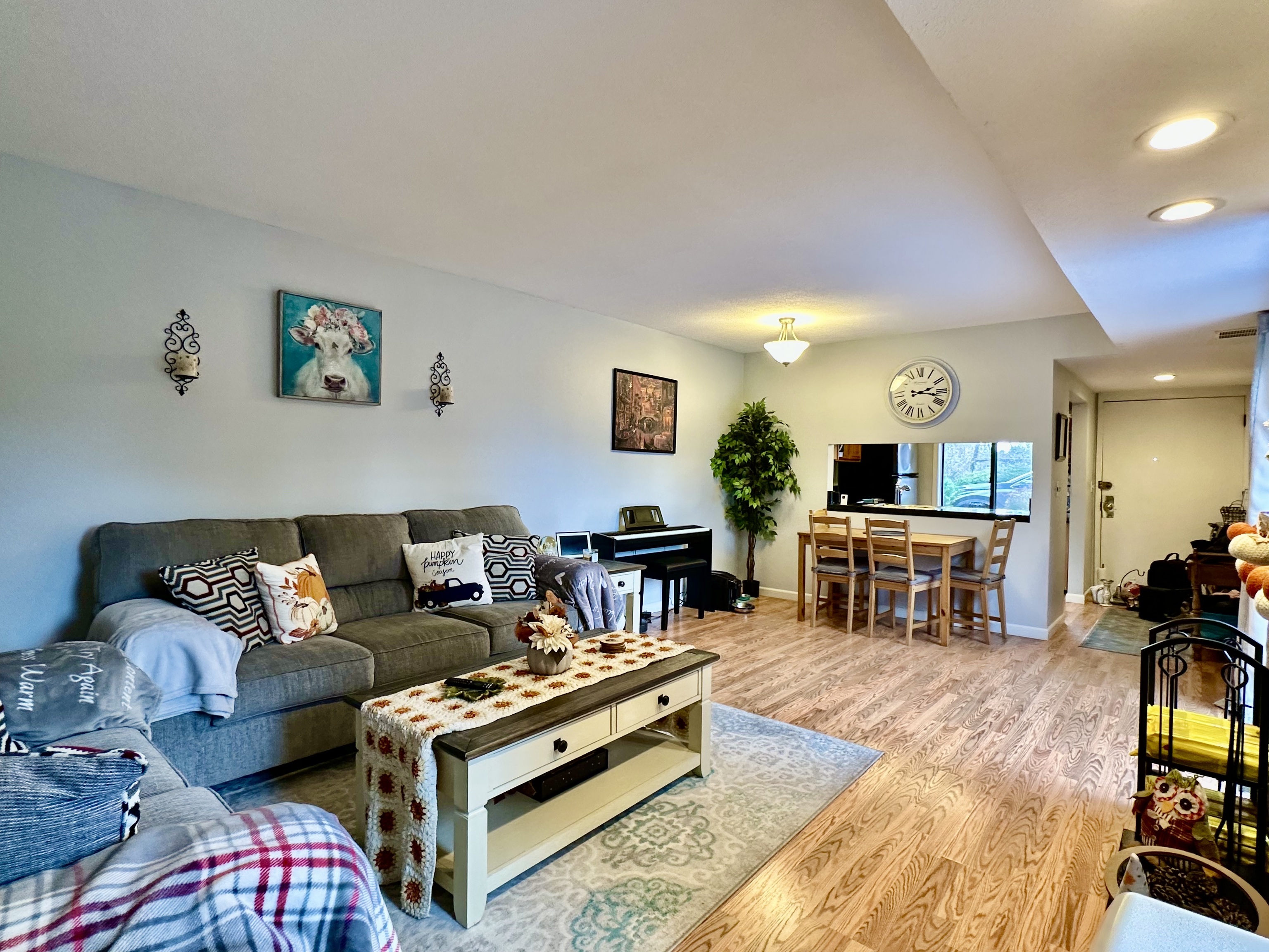 30 Orange Road, Unit 30 Middletown, CT 06457 - Photo 2 of 28 a living room with furniture and a flat screen tv