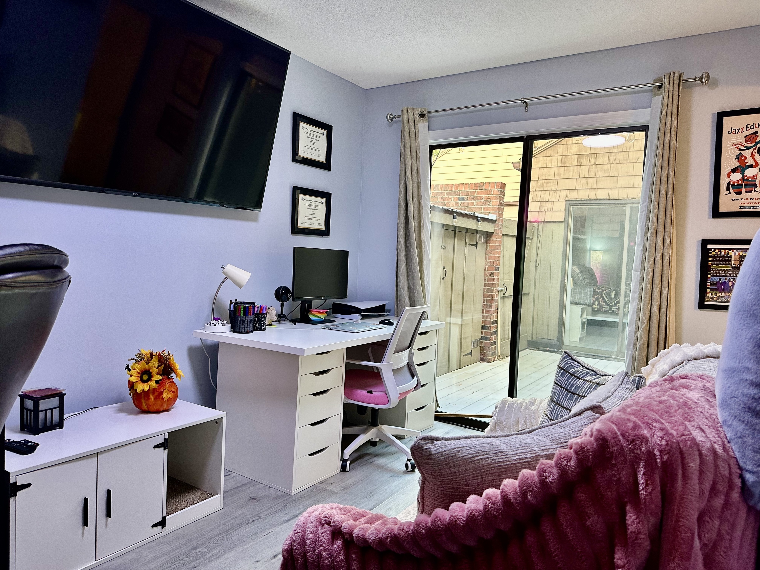 30 Orange Road, Unit 30 Middletown, CT 06457 - Photo 21 of 28 a bedroom with a bed and wooden floor