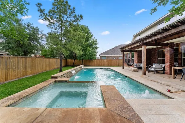 $4,800 | 82 West Arbor Camp Circle, Spring, TX 77389