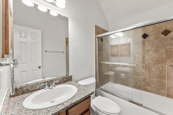 $4,800 | 82 West Arbor Camp Circle, Spring, TX 77389