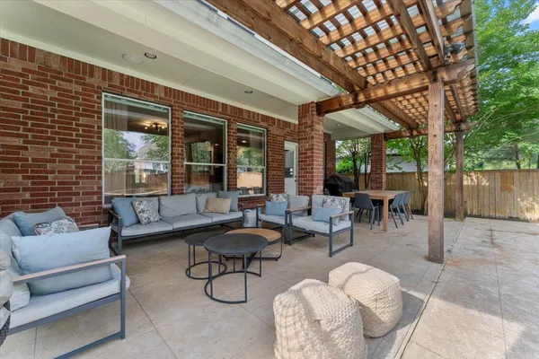 $4,800 | 82 West Arbor Camp Circle, Spring, TX 77389