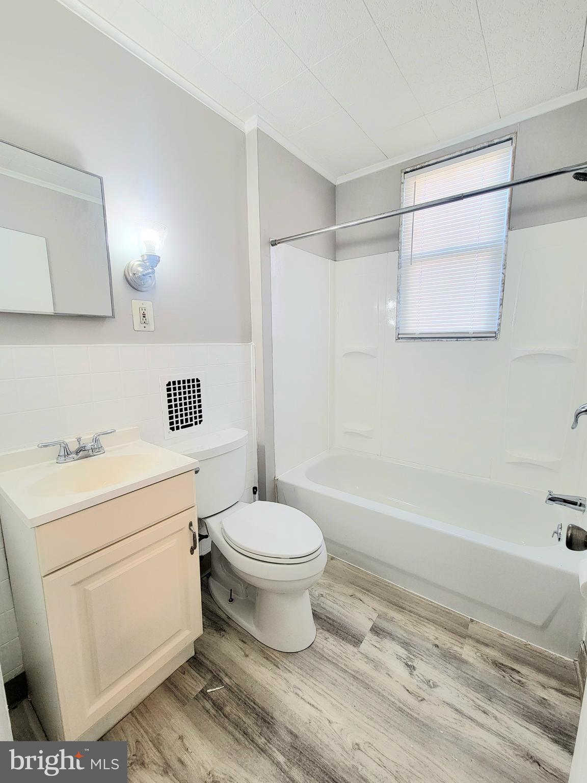 602 Powell Street Gloucester City, NJ 08030 - Photo 11 of 12