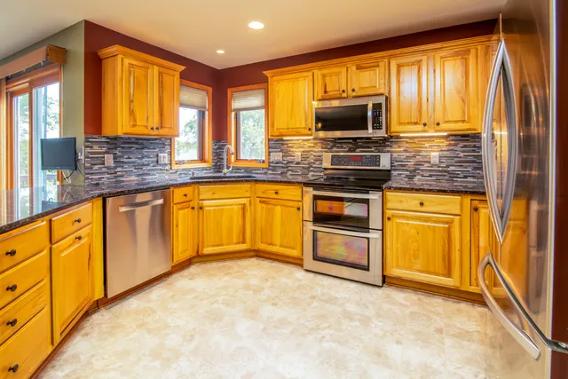 $339,900 | 225 East Haven Drive, Unit B, Watertown, WI 53094