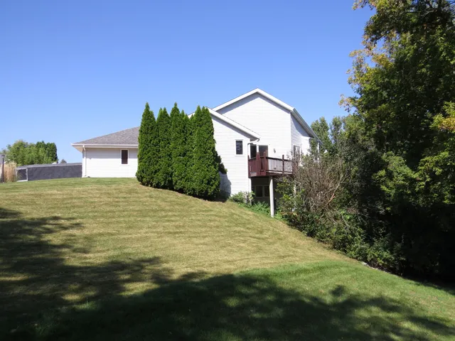 $339,900 | 225 East Haven Drive, Unit B, Watertown, WI 53094