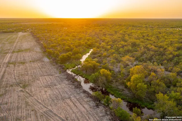 $3,700,000 | 0 Fm 1688, Crystal City, TX 78839