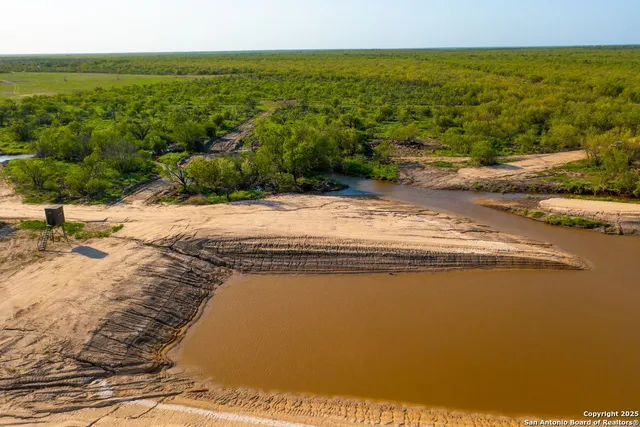 $3,700,000 | 0 Fm 1688, Crystal City, TX 78839