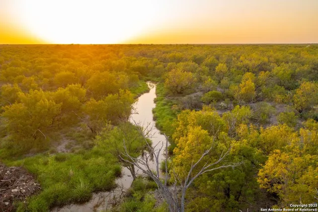 $3,700,000 | 0 Fm 1688, Crystal City, TX 78839