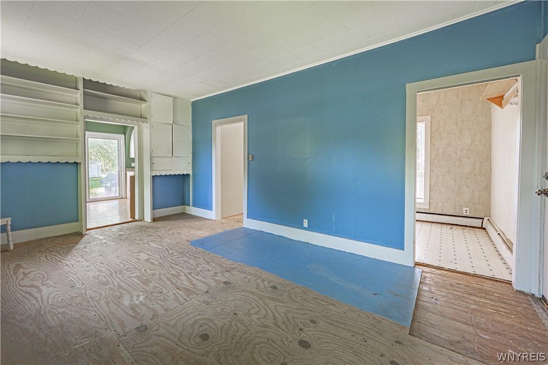 1721 Quaker Road Somerset, NY 14012 - Photo 11 of 46 Livingroom
