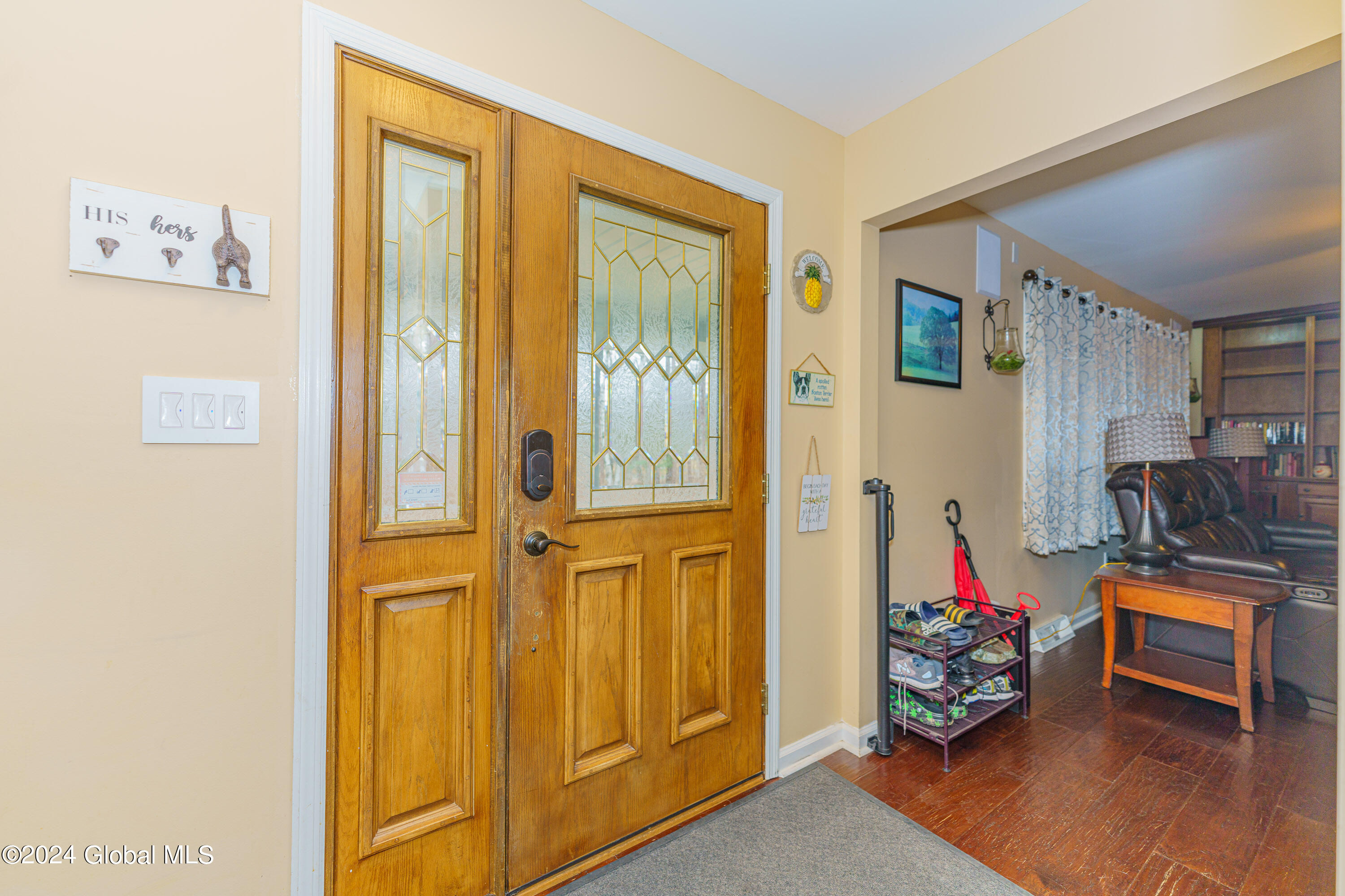 1 Entryway