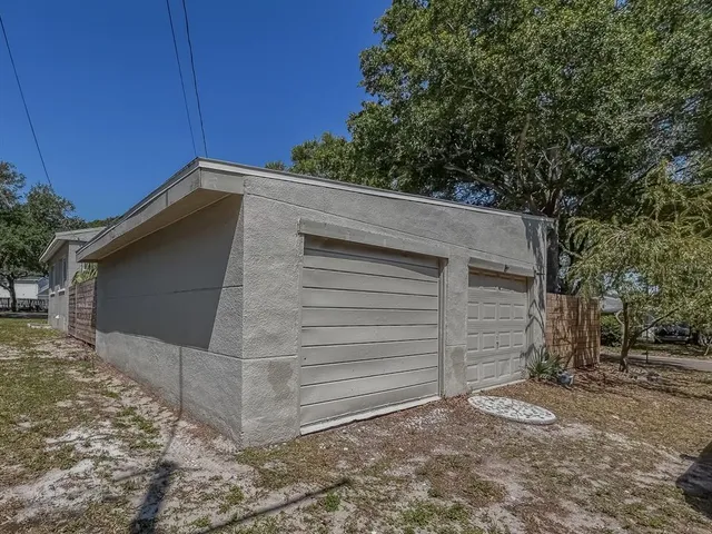 a picture of a wall with a white wall and a painting
