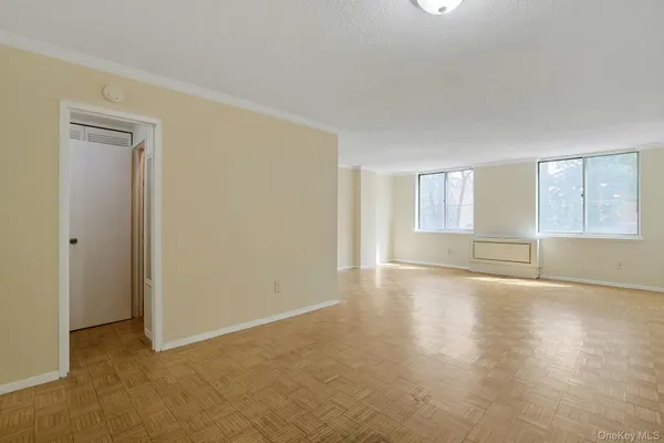 $2,400 | 1270 North Avenue, Unit 2L, New Rochelle, NY 10804