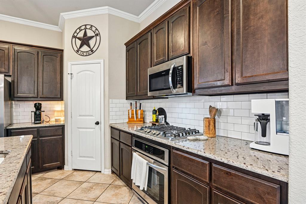 1832 Rio Costilla Road Fort Worth, TX 76131 - Photo 11 of 30