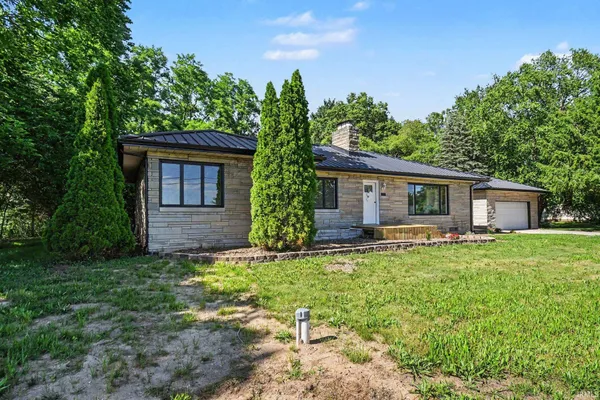 $345,900 | 58475 Crumstown Highway, South Bend, IN 46619
