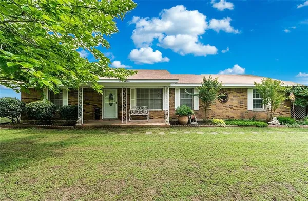 $269,999 | 10 Carter Road, Van Alstyne, TX 75495