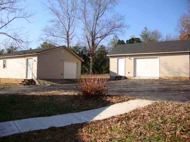 407 Pace Valley Road Easley, SC 29640 - Photo 3 of 11 Gallery Image 3