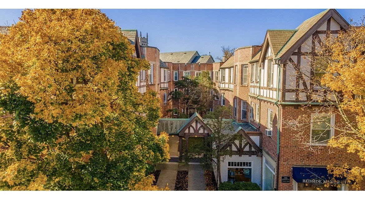 918 Green Bay Road, Unit 2L Winnetka, IL 60093 - Photo 1 of 8