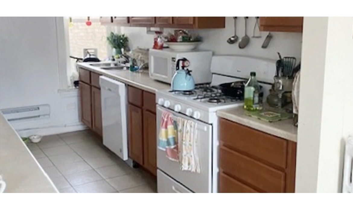 918 Green Bay Road, Unit 2L Winnetka, IL 60093 - Photo 6 of 8