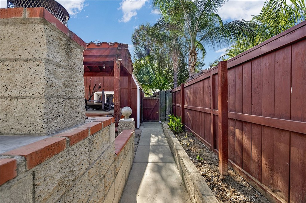 3601 Crevice Way Perris, CA 92570 - Photo 35 of 37