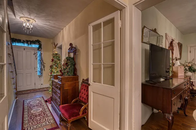 $360,000 | 318 East Main Street, Newburgh, IN 47630