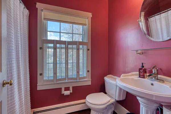 $350,000 | 318 East Main Street, Newburgh, IN 47630