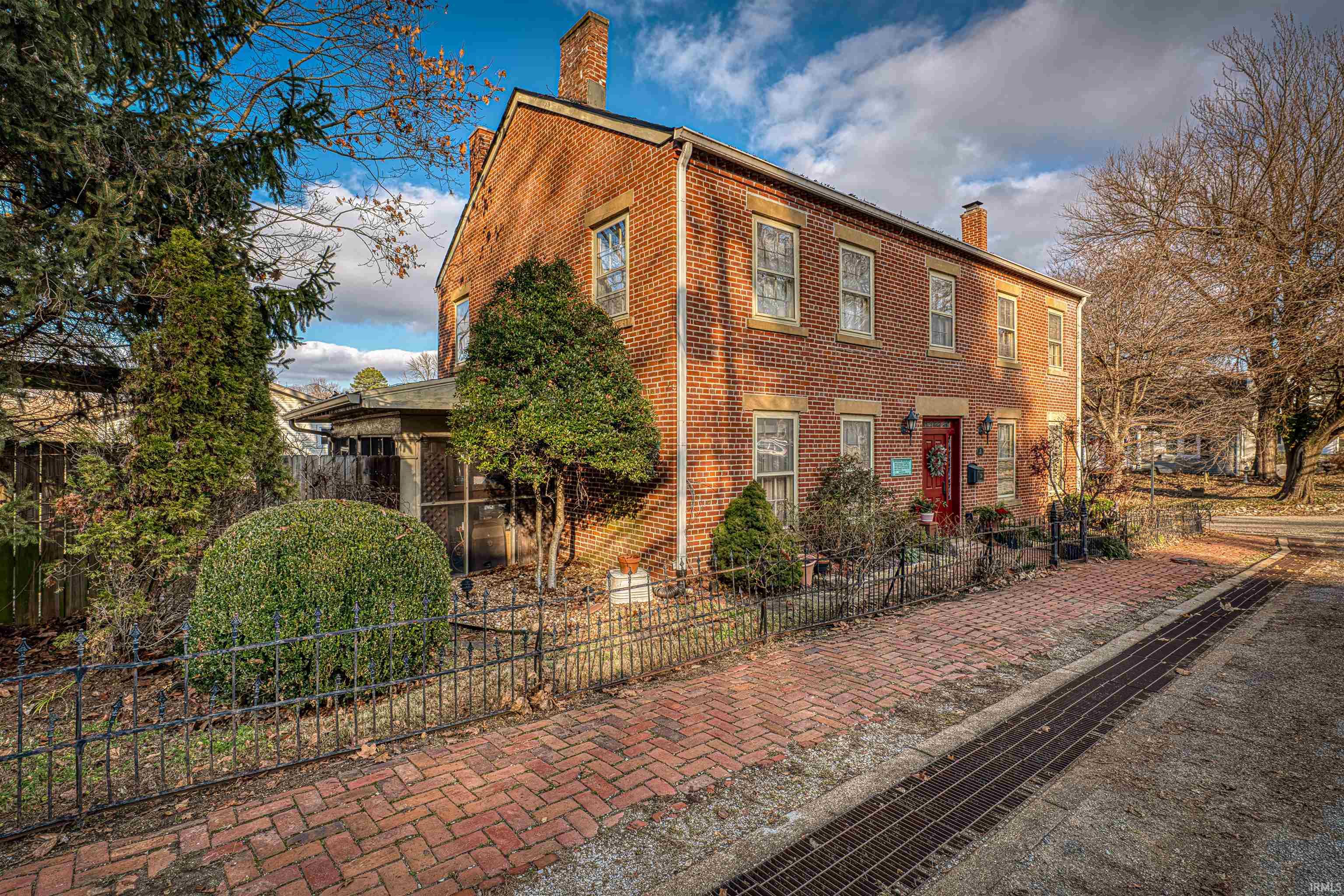 318 East Main Street Newburgh, IN 47630 - Photo 3 of 35