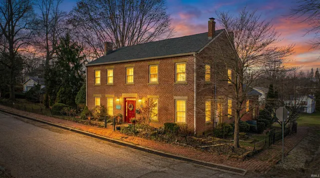 $360,000 | 318 East Main Street, Newburgh, IN 47630