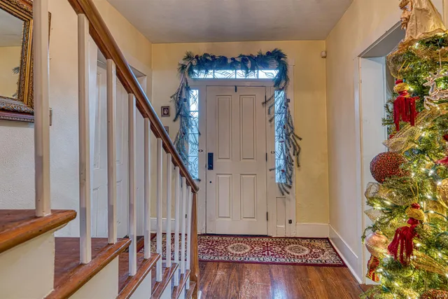 $360,000 | 318 East Main Street, Newburgh, IN 47630