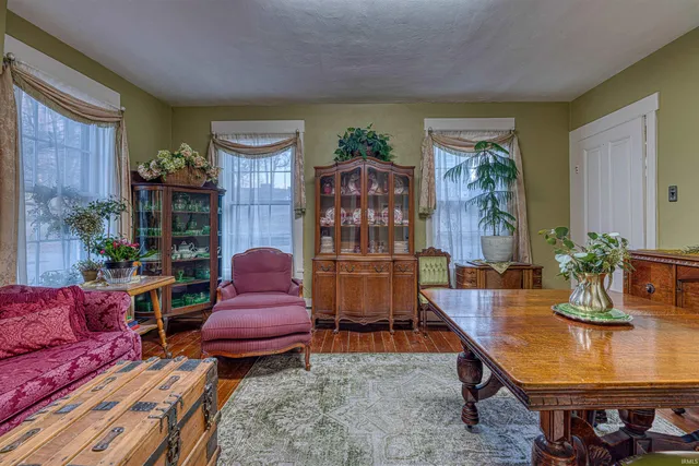 $360,000 | 318 East Main Street, Newburgh, IN 47630