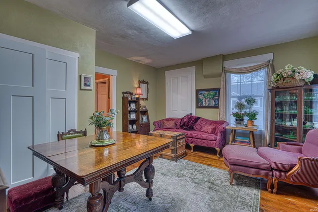 $360,000 | 318 East Main Street, Newburgh, IN 47630