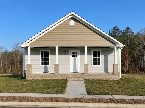 $250,000 | 411 Coahulla Creek Drive, Dalton, GA 30721