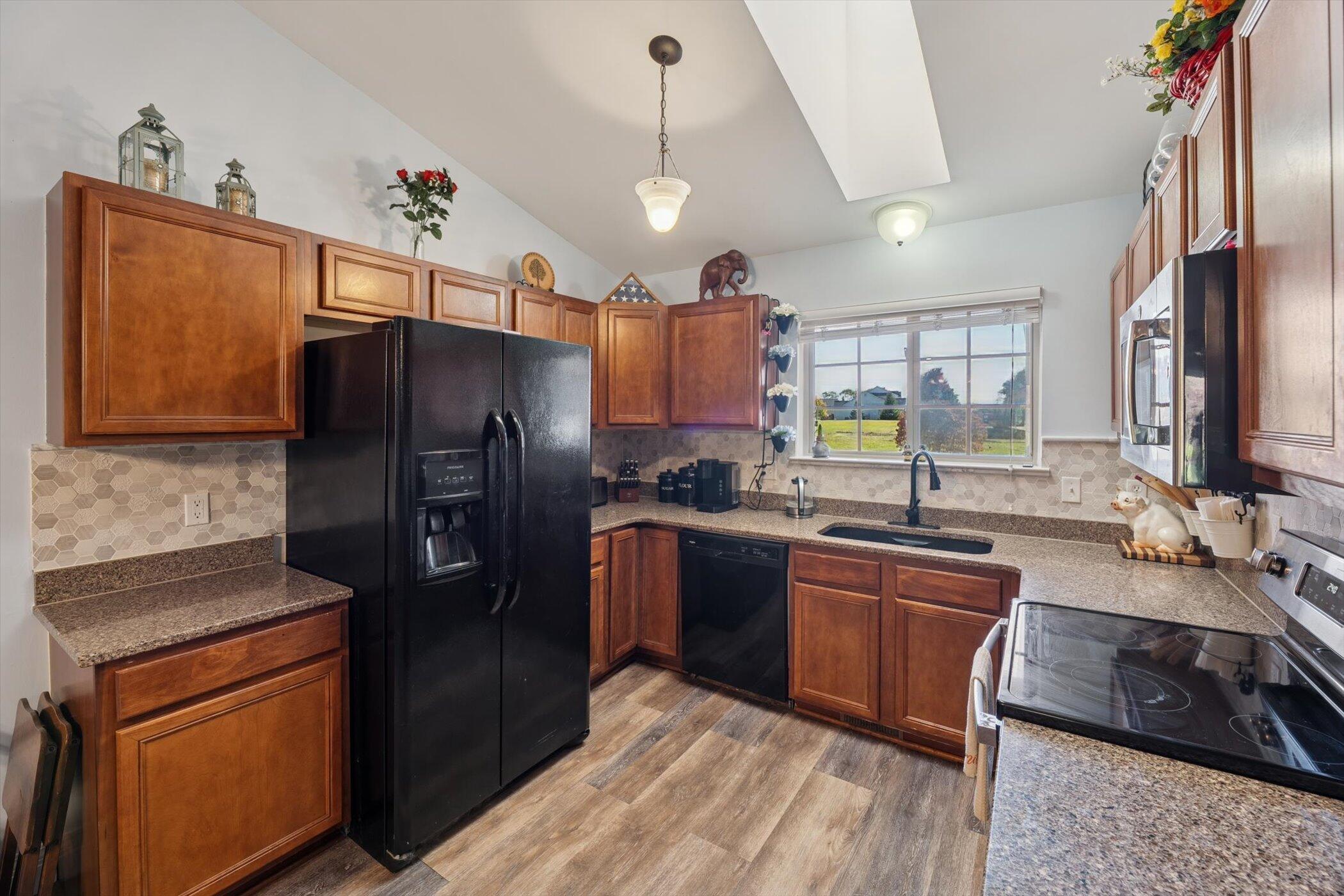 4738 Summer Ridge Drive Howell, MI 48843 - Photo 12 of 43 12-4738-Summer-Ridge-Dr-Howell-MI-48843-