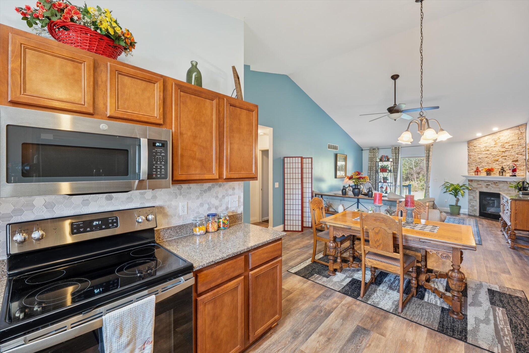 4738 Summer Ridge Drive Howell, MI 48843 - Photo 16 of 43 16-4738-Summer-Ridge-Dr-Howell-MI-48843-