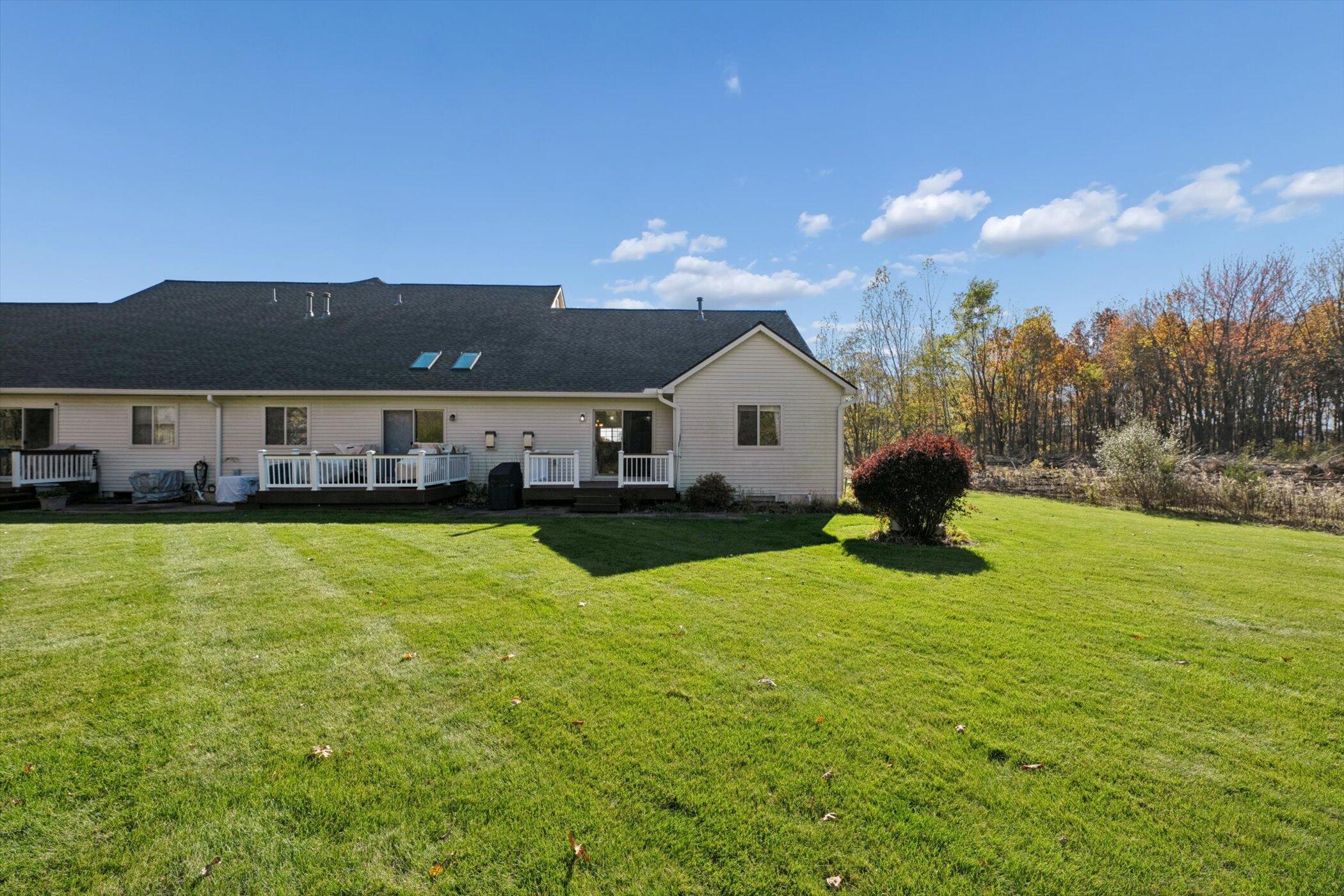 4738 Summer Ridge Drive Howell, MI 48843 - Photo 41 of 43 46-4738-Summer-Ridge-Dr-Howell-MI-48843-