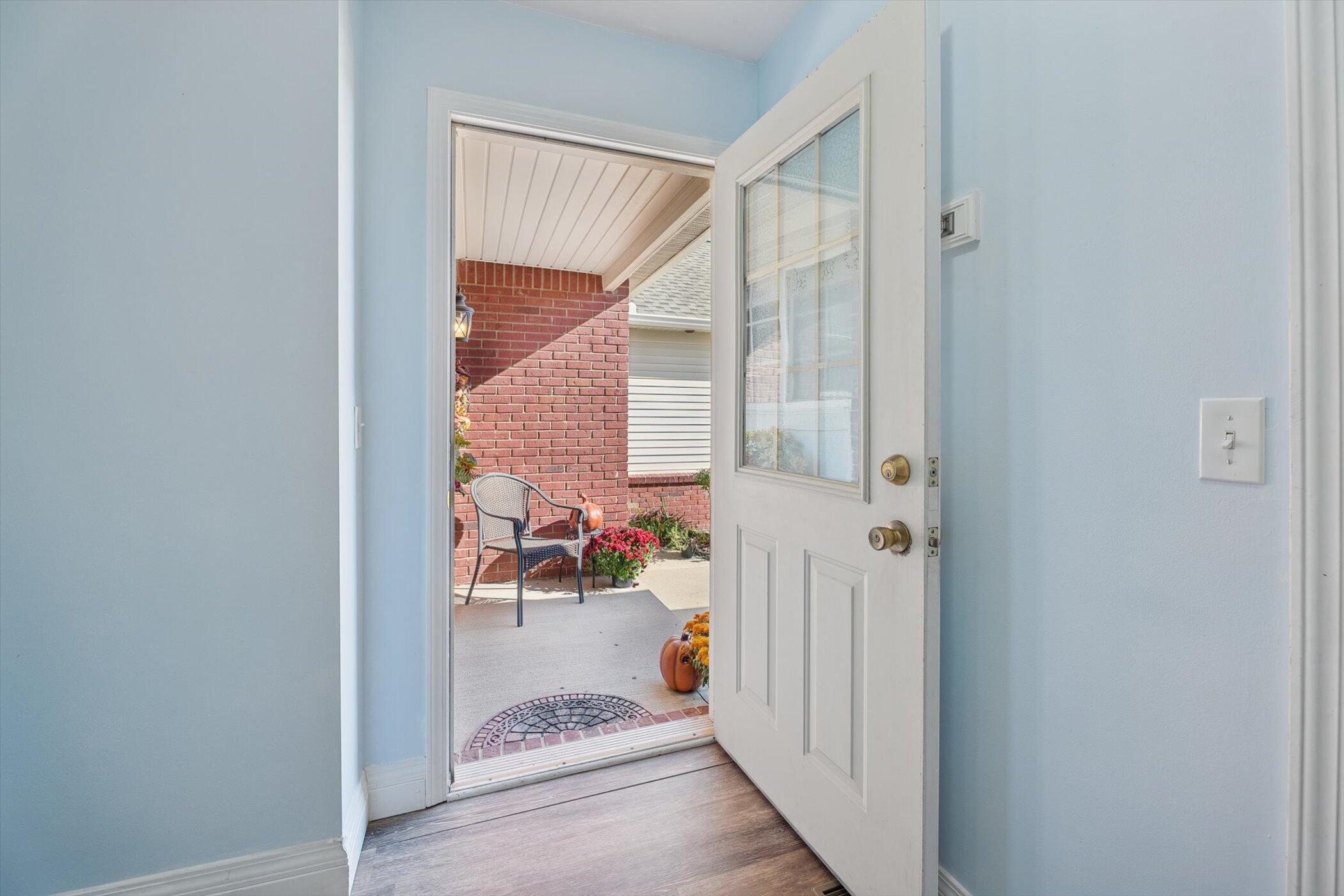 4738 Summer Ridge Drive Howell, MI 48843 - Photo 7 of 43 07-4738-Summer-Ridge-Dr-Howell-MI-48843-