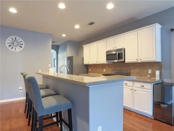 $1,975 | 10720 Sorghum Hill Cove, Austin, TX 78754
