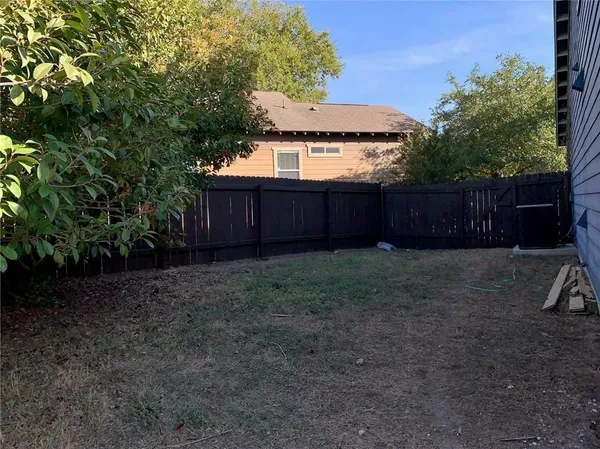 $1,975 | 10720 Sorghum Hill Cove, Austin, TX 78754