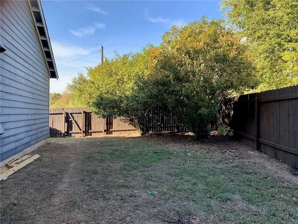 $1,975 | 10720 Sorghum Hill Cove, Austin, TX 78754