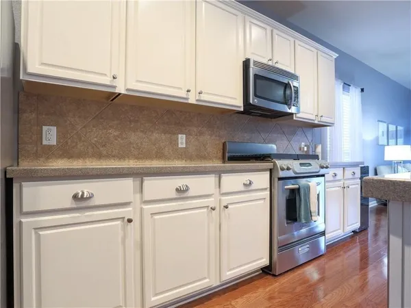 $1,975 | 10720 Sorghum Hill Cove, Austin, TX 78754