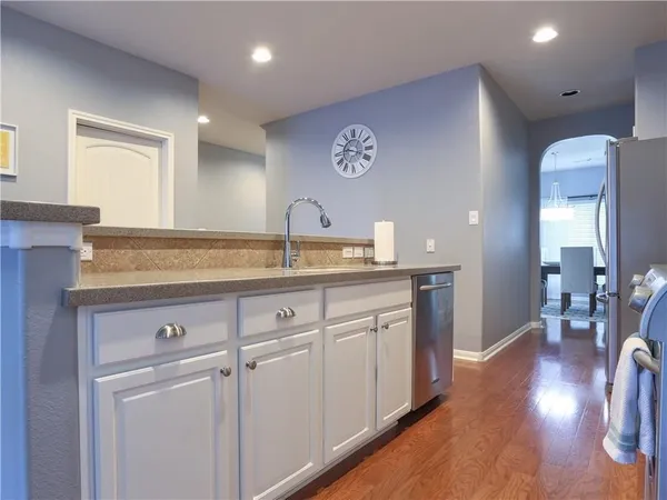 $1,975 | 10720 Sorghum Hill Cove, Austin, TX 78754