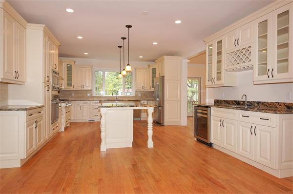 78 Oak Road Canton, MA 02021 - Photo 3 of 27 Gallery Image 3